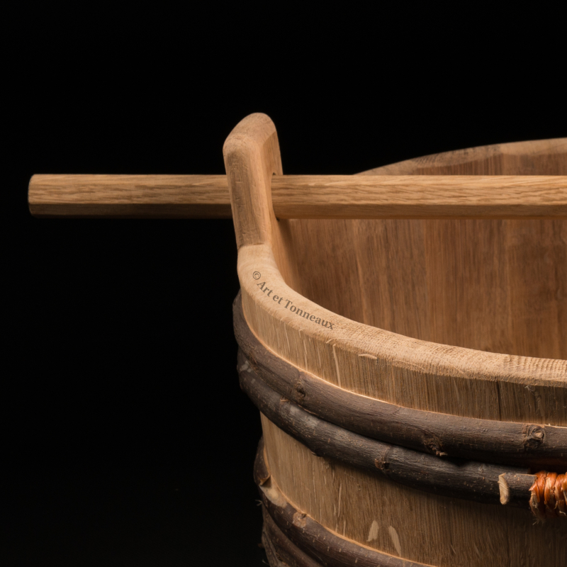 Vinaigrier en bois